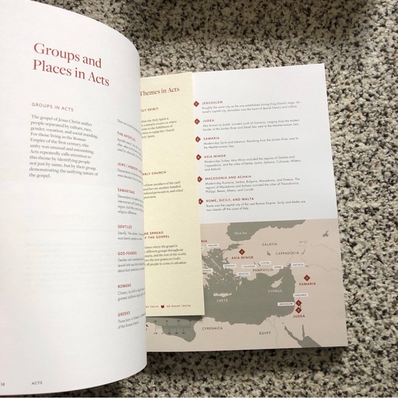 📖NWT She Reads Truth - Acts Women’s Reading Guide for Bible Study - Picture 3 of 6